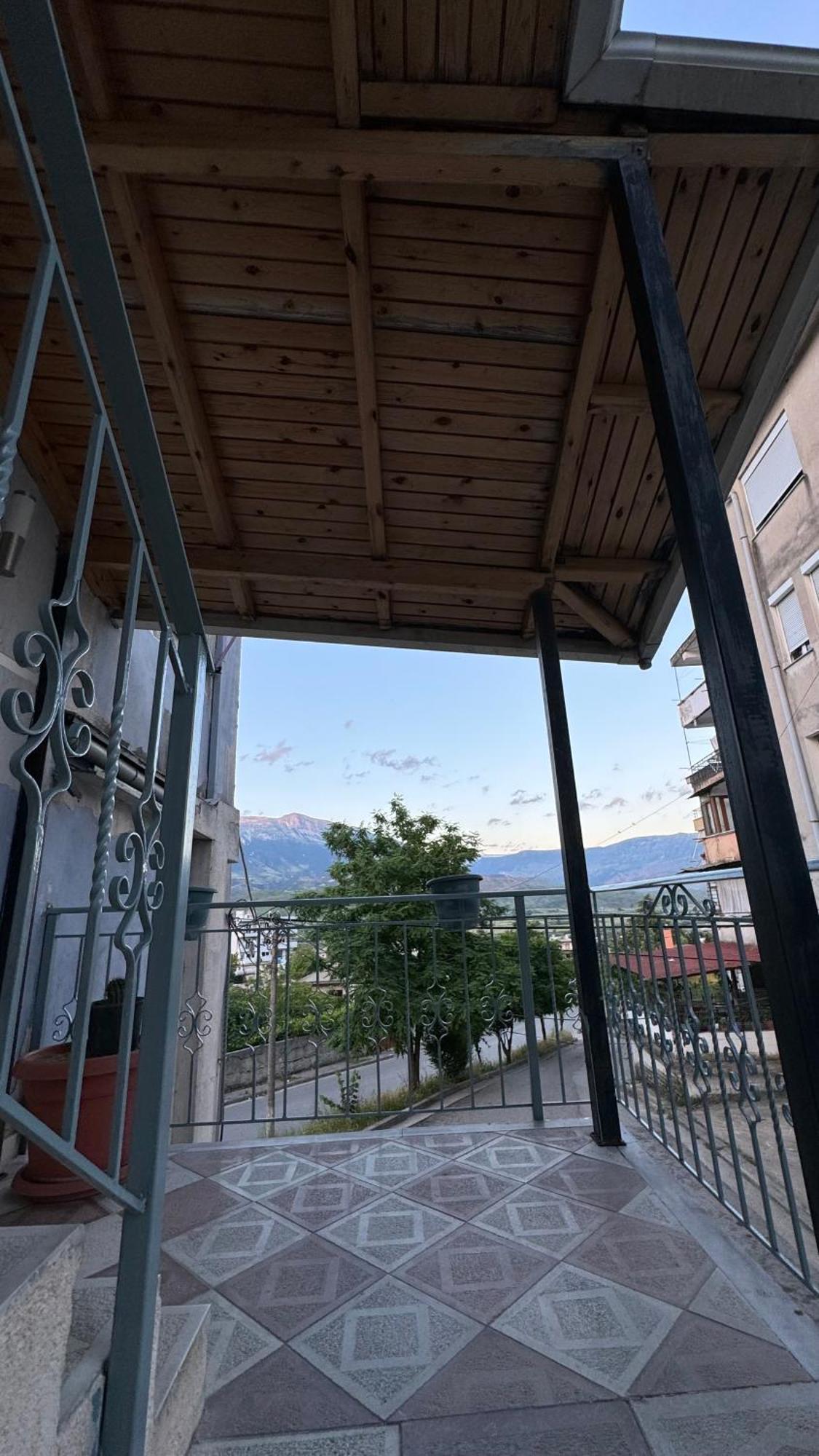 Peci Apartments ジロカストラ エクステリア 写真